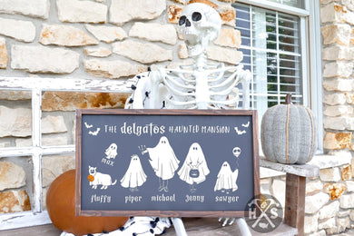 Halloween Family Portrait Sign